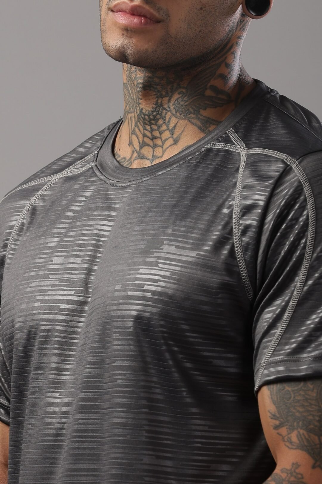 Mens Emboss Texture Tee-Dark Grey - Image 8